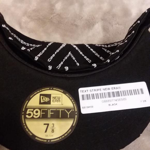 --SOLD--Supreme Text Stripe New Era Black SZ.7 3/8 - Picture 4 of 4